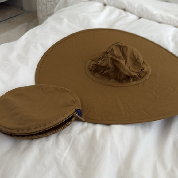 Wide Brim Tan Sun Hat - Picture 5 of 5
